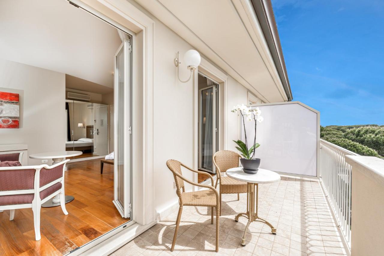 & Exclusive 3* Marina Di Carrara